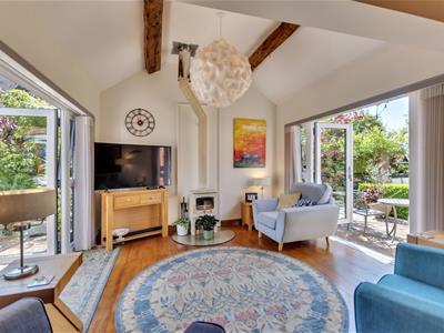 Snug and Dining Room
